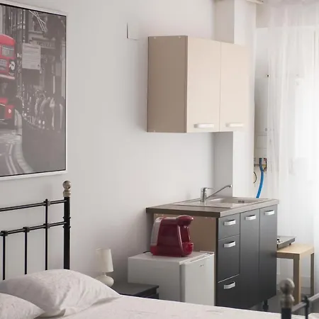 Apartel Maya Studio Apartment Mamaia