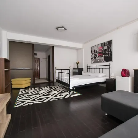 Apartel Maya Studio Apartment Mamaia